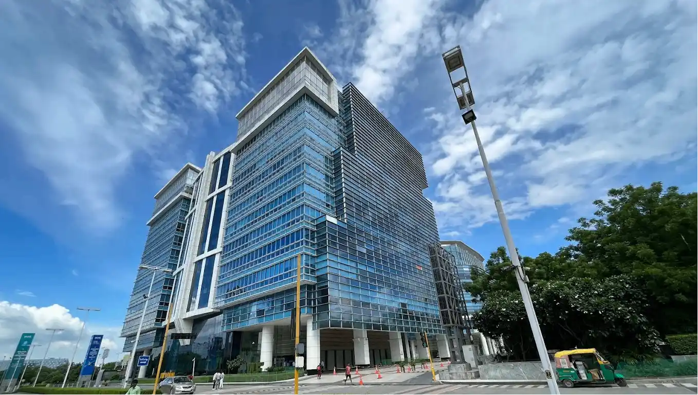 DLF CyberHub